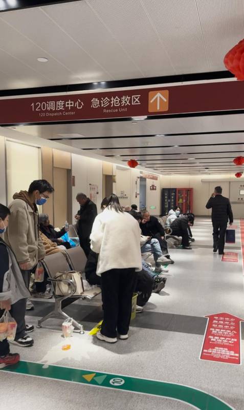  “感觉过年去医院不吉利”，河南一44岁女子持续胸痛硬扛27小时，医生：急性心梗，错过了最佳手术时机 新闻