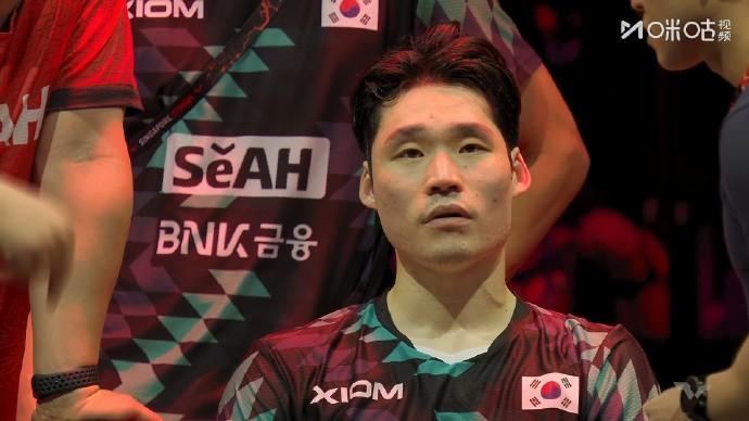 网传张禹珍询问裁判退赛是否有积分后未果,随后离场治疗 新闻 网传张禹珍询问裁判退赛是否有积分后未果,随后离场治疗 新闻