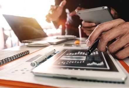  货币政策工具链：全球通胀周期下的风险对冲策略 股票财经