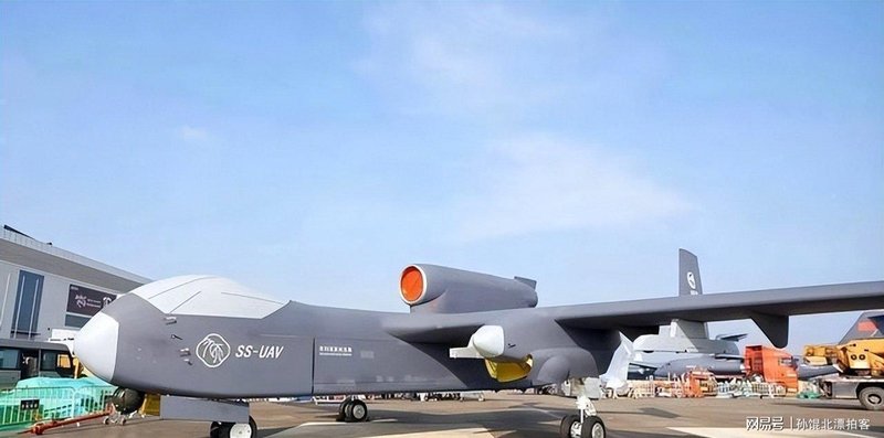  【深度解析】从气球事件到三机迭代：歼-36如何撕开五代机神话的技术壁垒 新闻