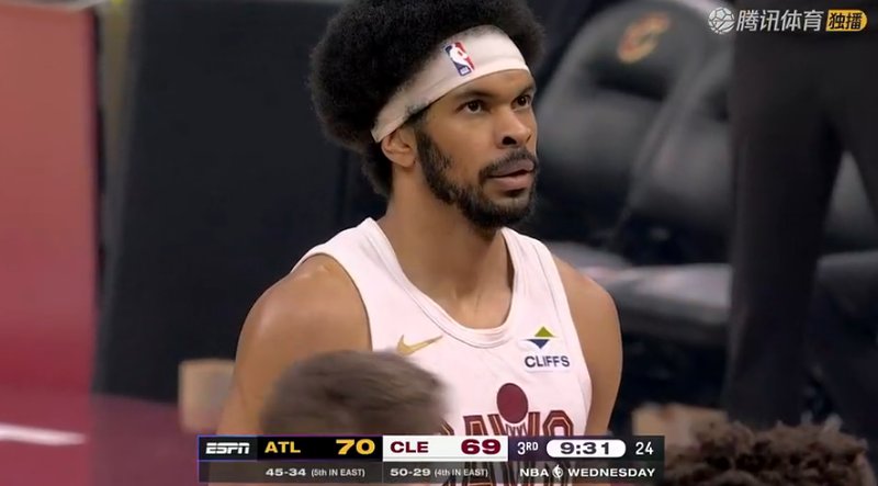  【战术复盘】单点爆破与错位打击：骑士险胜老鹰的攻防博弈深度解析 体育新闻