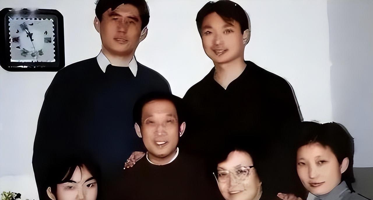  档案黑箱里的命运博弈：1988年康辉落选事件中的制度性缺陷与个体维权逻辑 新闻