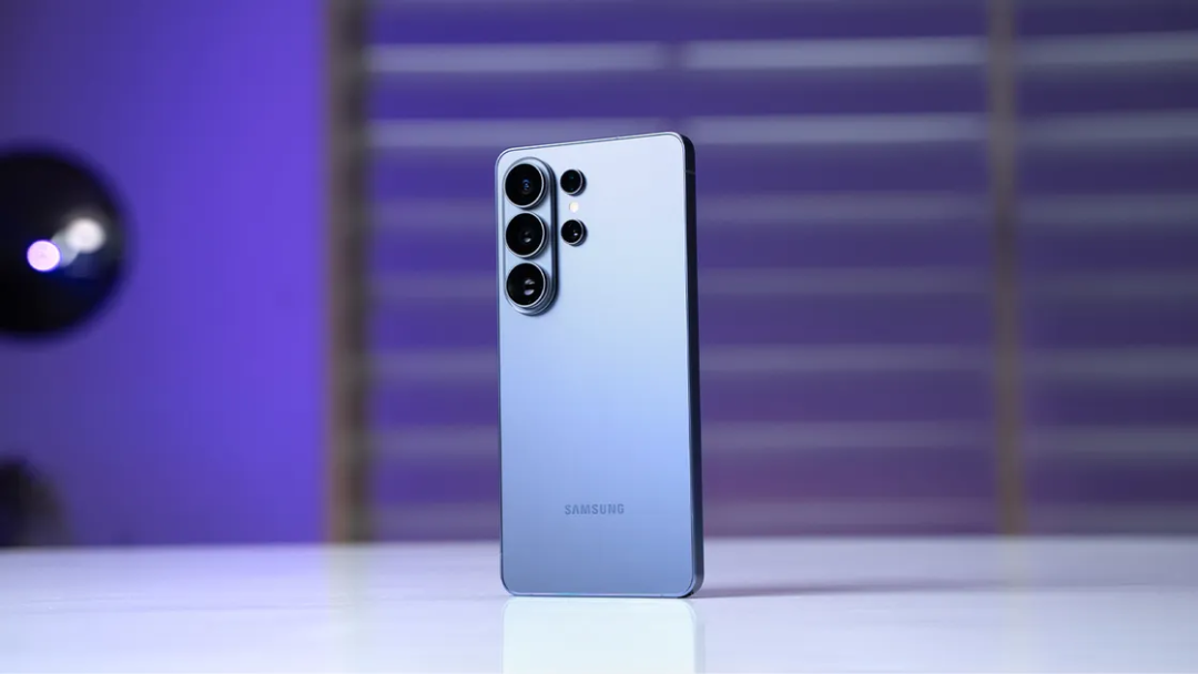  芯片博弈背后的性能叙事：Galaxy Ultra系列为何偏爱骁龙平台 手机评测